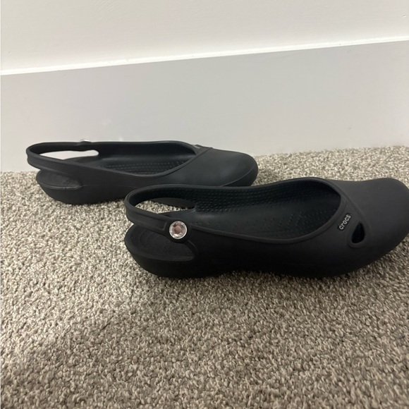 Crocs Jayna Sling Back Black Rubber Flat Sandal Gem on Strap Size 7 - Picture 6 of 13